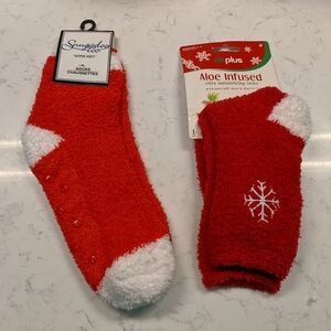 NWT Women's Red/White Holiday Christmas Winter Fuzzy Socks - 2 pairs